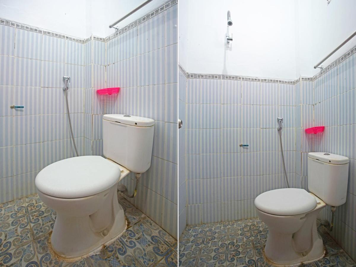 Oyo Life 90587 Domen Homestay Syariah Krui Экстерьер фото